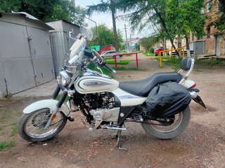 Bajaj Avenger