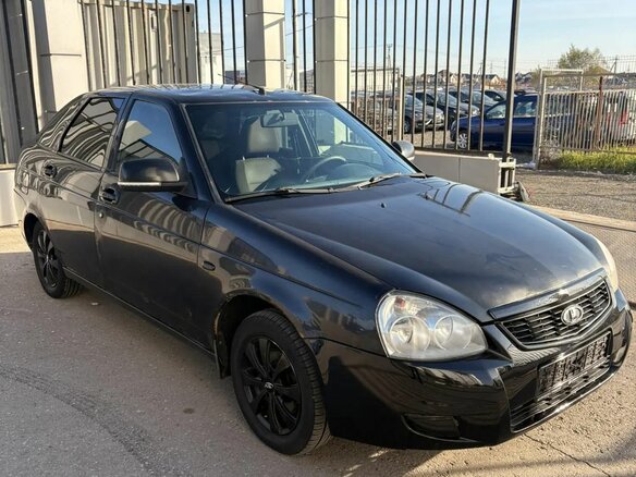 2010 Lada (ВАЗ) Priora I, чёрный, 186000 рублей - вид 2