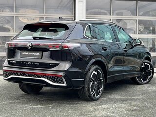 2024 Volkswagen Tiguan L Pro III (China Market), чёрный, 4900000 рублей, вид 5