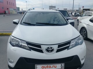 2013 Toyota RAV4 IV (XA40), белый, 2450000 рублей, вид 3