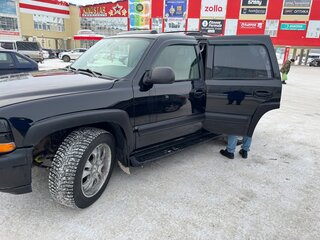 2003 Chevrolet Tahoe II, чёрный, 799000 рублей, вид 4