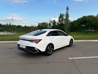 2022 Hyundai Elantra VII (CN7), белый, 1648000 рублей, вид 3