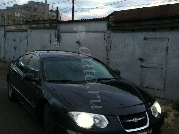 1999 Chrysler 300M, чёрный - вид 2