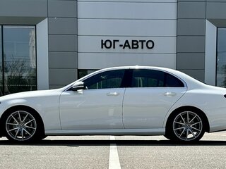 2021 Mercedes-Benz E-Класс 200 V (W213, S213, C238) Рестайлинг, белый, 5300000 рублей, вид 3