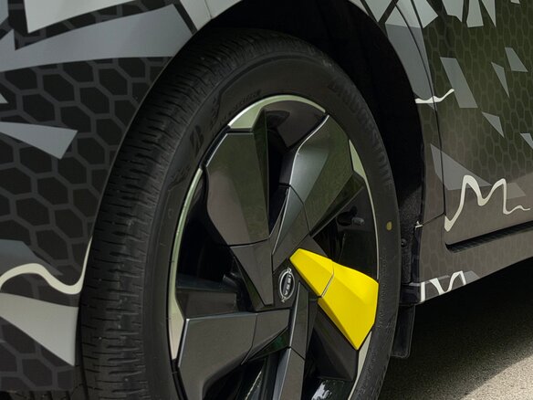 2022 Nissan Note Aura III, белый, 2400000 рублей - вид 15
