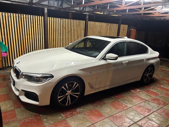 2020 BMW 5 серии 520d xDrive VII (G30/G31/G38), белый - вид 1