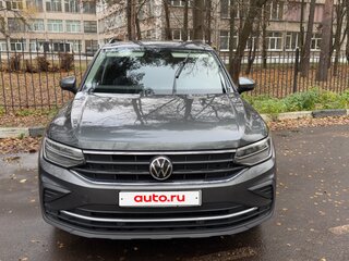 2021 Volkswagen Tiguan II Рестайлинг, серый, 2600000 рублей, вид 2