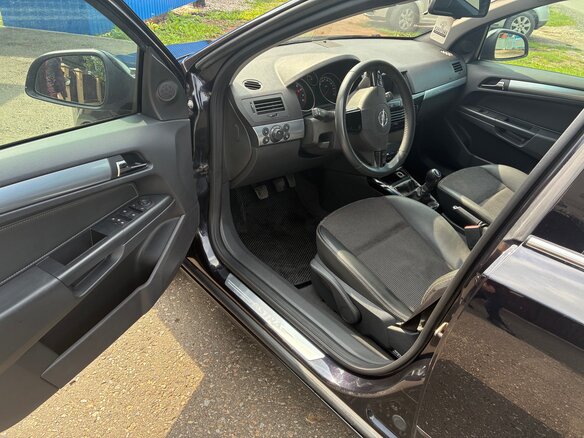 2010 Opel Astra H Рестайлинг, чёрный, 515000 рублей - вид 8