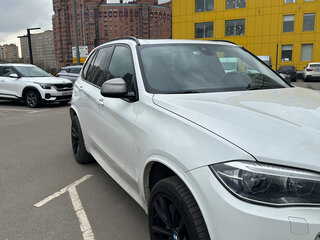 2017 BMW X5 M50d III (F15), белый, 4000000 рублей, вид 2