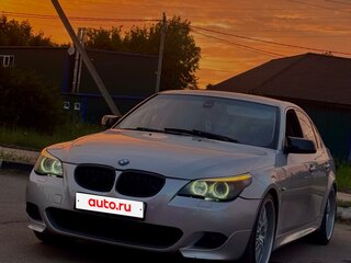 2003 BMW 5 серии 520i V (E60/E61), серебристый, 1200000 рублей, вид 1