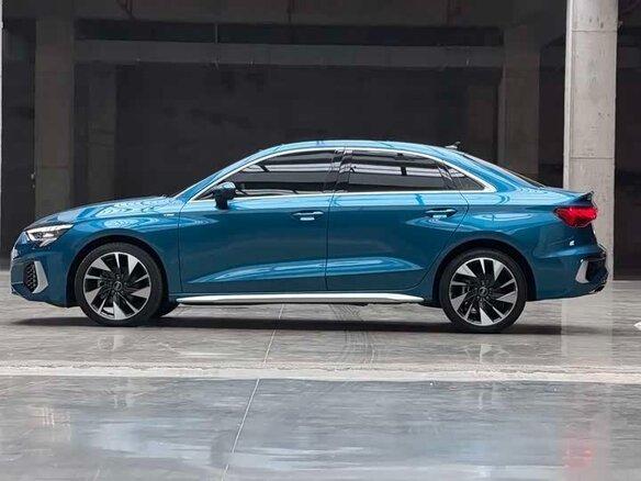 2023 Audi A3 35 TFSI Long IV (8Y), голубой, 2180000 рублей - вид 5