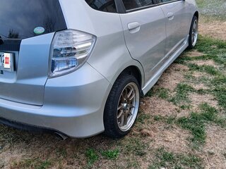 2009 Honda Fit II, серый, 550000 рублей, вид 4