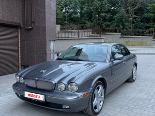 2003 Jaguar XJ III (X350/X358), серый, 1450000 рублей, вид 1