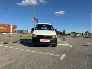 1998 Toyota Town Ace III, белый, 749000 рублей, вид 1