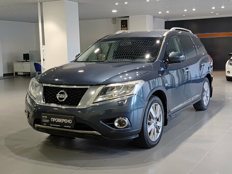 Nissan Pathfinder IV