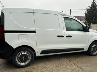 2023 Renault Express II, белый, 2990000 рублей, вид 3