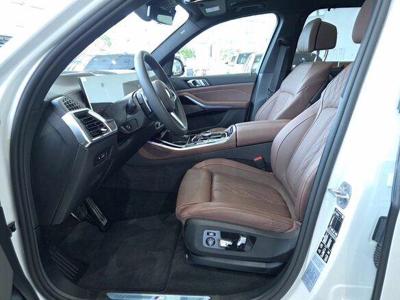 2025 BMW X5 40i IV (G05/G18) Рестайлинг, белый - вид 15