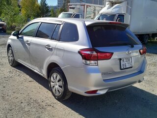 2017 Toyota Corolla Fielder XI (E160, E170, E180) Рестайлинг 1, серебристый, 1380000 рублей, вид 5