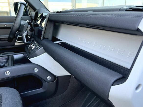 2021 Land Rover Defender 110 II, синий - вид 25
