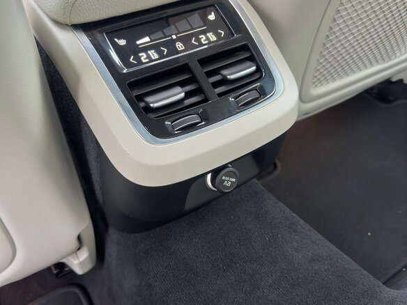 2019 Volvo S60 III, синий - вид 16