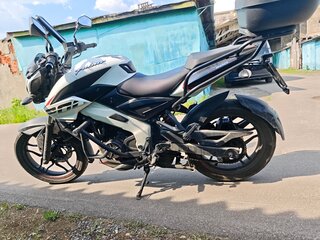2022 Bajaj Pulsar NS 200, белый, 180000 рублей, вид 2