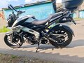 2022 Bajaj Pulsar NS 200, белый, 180000 рублей - вид 1