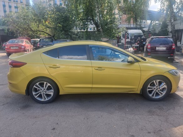 2016 Hyundai Elantra VI (AD), золотистый, 1000000 рублей - вид 5