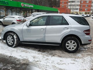 2008 Mercedes-Benz M-Класс 350 II (W164) Рестайлинг, серебристый, 950000 рублей, вид 4
