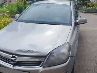 2010 Opel Astra H Рестайлинг, серебристый, 255000 рублей, вид 1