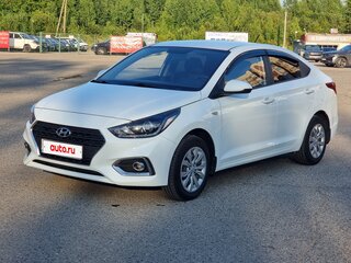 2019 Hyundai Solaris II, белый, 1200000 рублей, вид 1