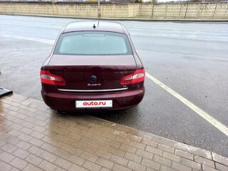 2010 Skoda Superb II, красный, 750000 рублей, вид 2