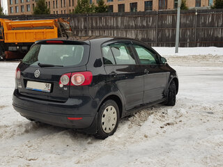 2006 Volkswagen Golf Plus I, чёрный, 420000 рублей, вид 2