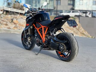 2017 KTM 1290 Super Duke R, чёрный, 750000 рублей, вид 5