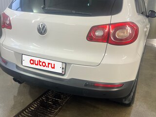 2010 Volkswagen Tiguan I, белый, 1400000 рублей, вид 4