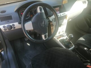 2007 Opel Astra GTC H Рестайлинг, чёрный, 410000 рублей, вид 3