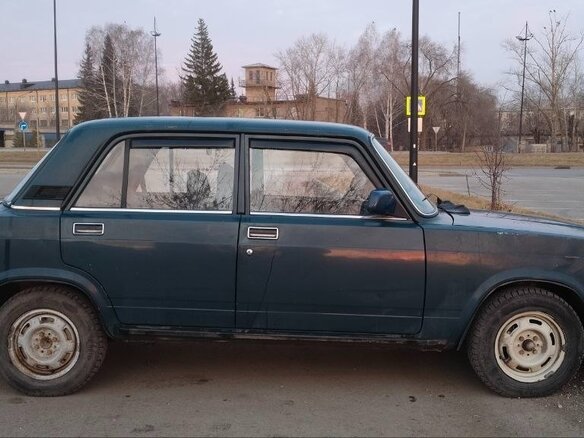 2005 Lada (ВАЗ) 2107, синий, 105000 рублей - вид 9