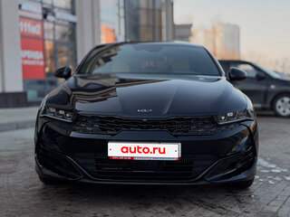 2020 Kia K5 III, чёрный, 2800000 рублей, вид 3
