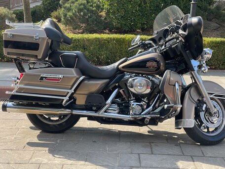 2004 Harley-Davidson Electra Glide, оранжевый, 700000 рублей, вид 3