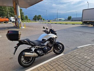 2015 Honda VFR 800X (Crossrunner), белый, 777000 рублей, вид 2