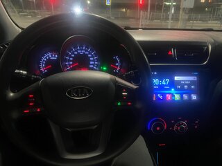 2012 Kia Rio 4-speed III, бежевый, 930000 рублей, вид 5