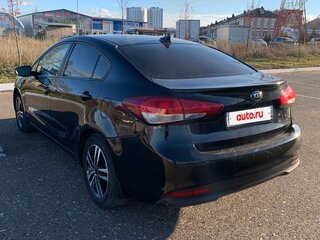 2019 Kia Cerato III Рестайлинг (Classic), чёрный, 1300000 рублей, вид 5