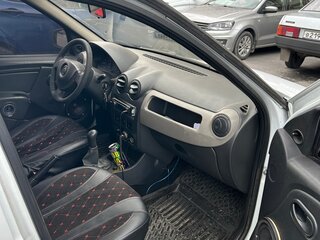 2010 Renault Logan I Рестайлинг, белый, 270000 рублей, вид 4