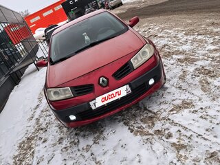 2006 Renault Megane II Рестайлинг, красный, 200000 рублей, вид 1