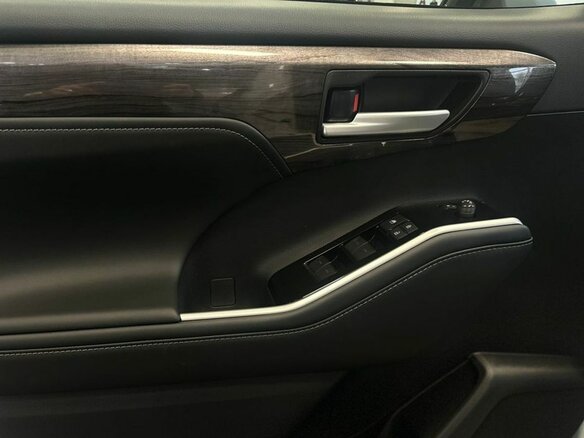 2026 Toyota Highlander IV (XU70), чёрный, 5900000 рублей - вид 15