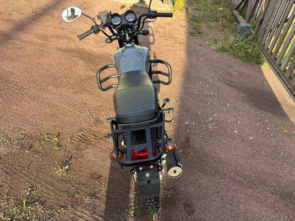 2025 Racer Alpha, серый - вид 3