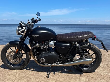 2016 Triumph Street Twin, чёрный, 700000 рублей, вид 1