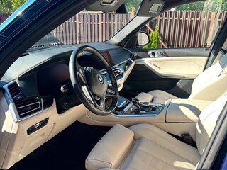 2019 BMW X5 40i IV (G05/G18), синий, 4444000 рублей, вид 3