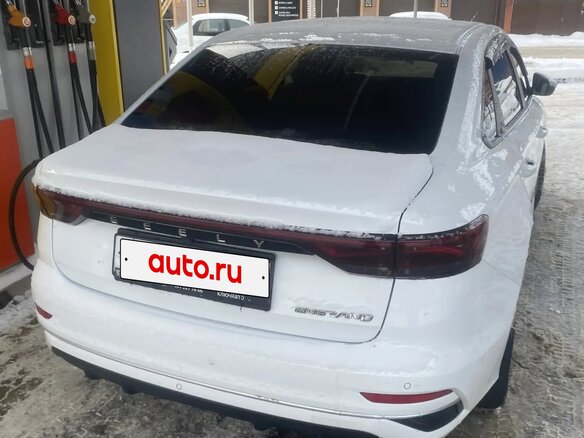 2024 Geely Emgrand II, белый, 1050000 рублей - вид 2