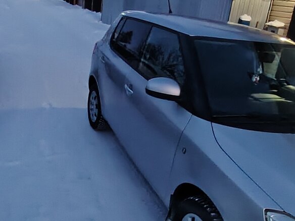 2013 Skoda Fabia II Рестайлинг, серебристый, 420000 рублей - вид 3
