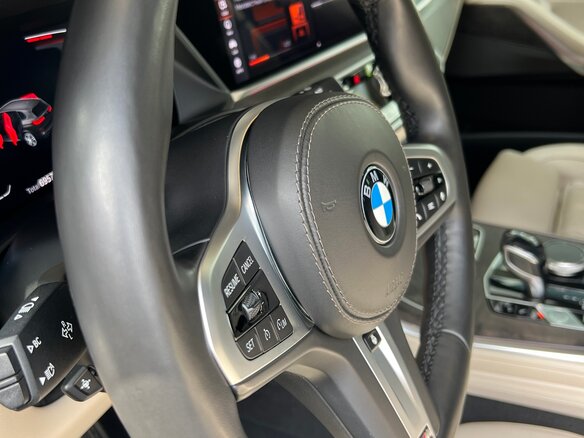 2019 BMW X5 40i IV (G05/G18), чёрный, 7300000 рублей - вид 15